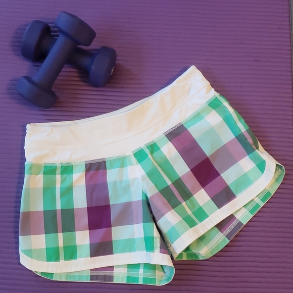 lululemon athletica Pants - Lululemon speed shorts 4"